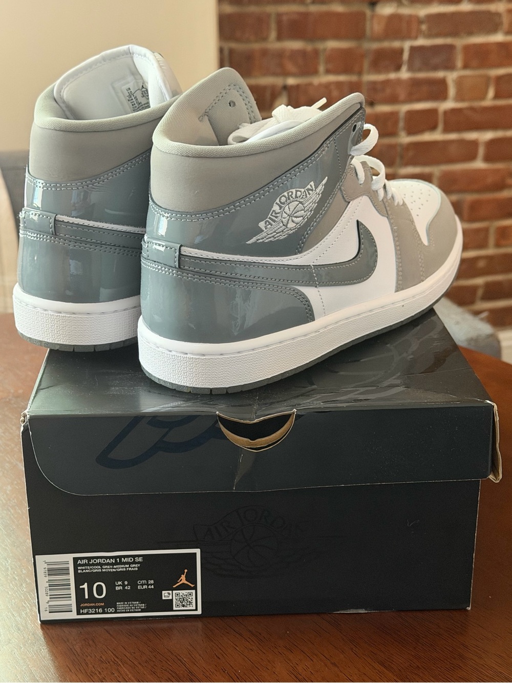 Air Jordan 1 Mid SE “Cool Grey” - Picture 3 of 6